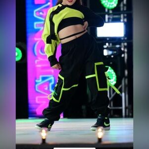 Off brand hip hop costume